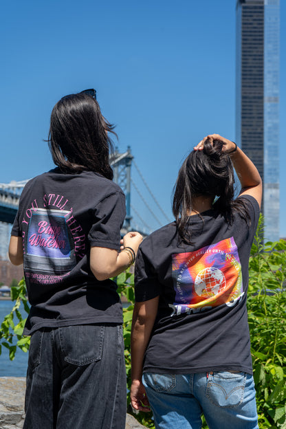 TUNE OUT Heavyweight Graphic T-Shirt